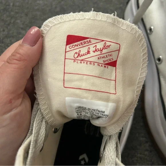 Converse Run Star Hike Lugged Hi Top in Cream, Black, & Gum Women’s Size 7 - Picture 14 of 16